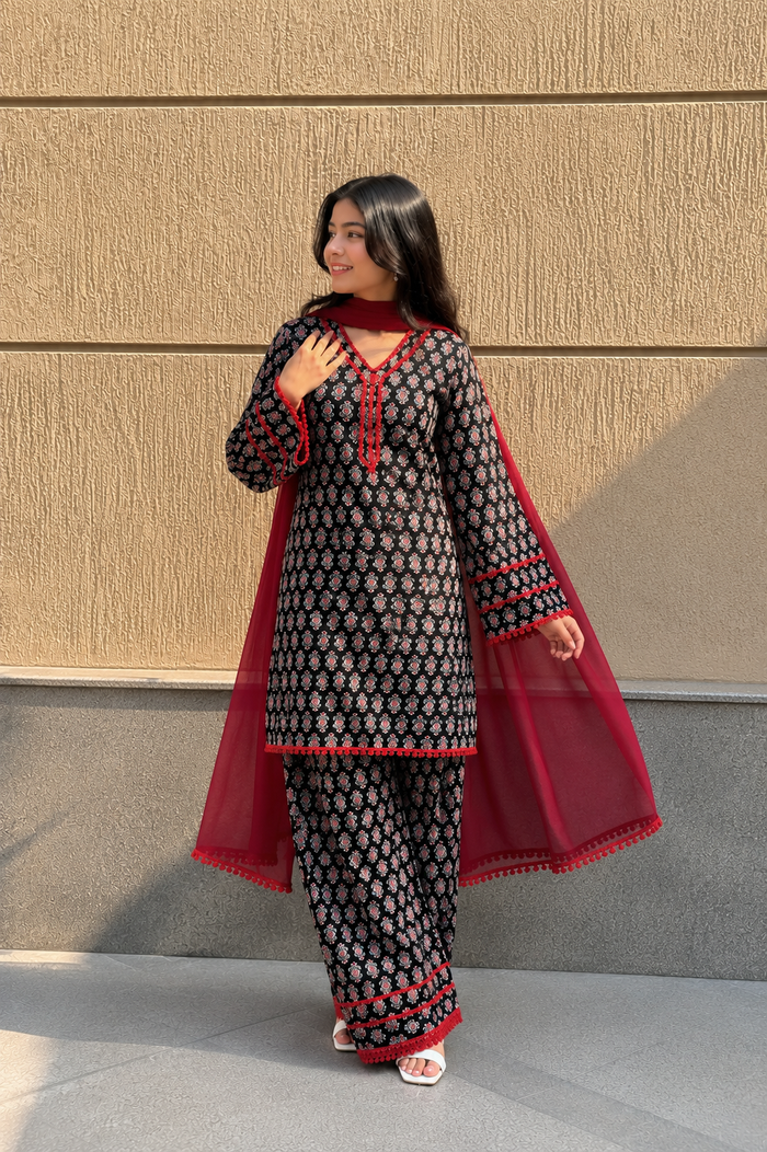 Farshi Suit