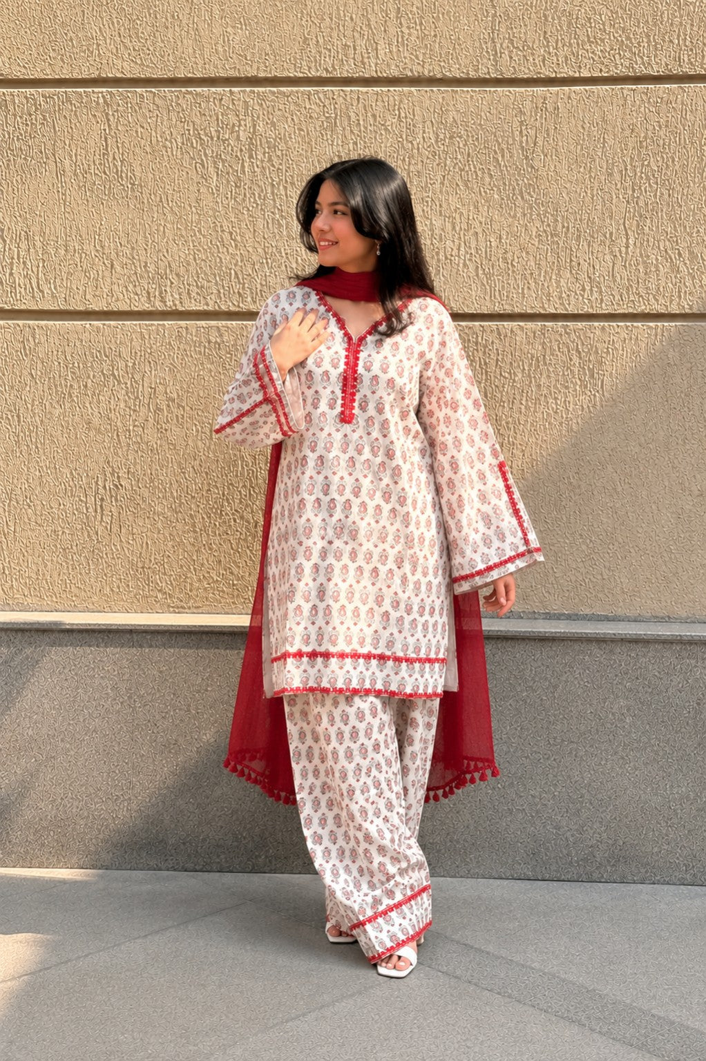 Women's White Floral Printed Farshi Suit Set with Dupatta | Elegant Ethnic Kurta Palazzo Set