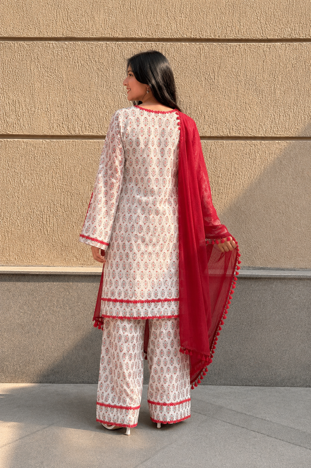 Women's White Floral Printed Farshi Suit Set with Dupatta | Elegant Ethnic Kurta Palazzo Set