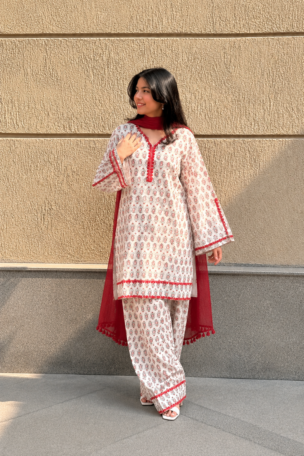 Women's White Floral Printed Farshi Suit Set with Dupatta | Elegant Ethnic Kurta Palazzo Set